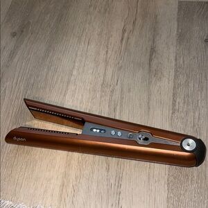 Dyson Copper Hair Styler